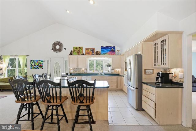 2588 MOUNT PLEASANT RD, Mount Joy, PA 17552
