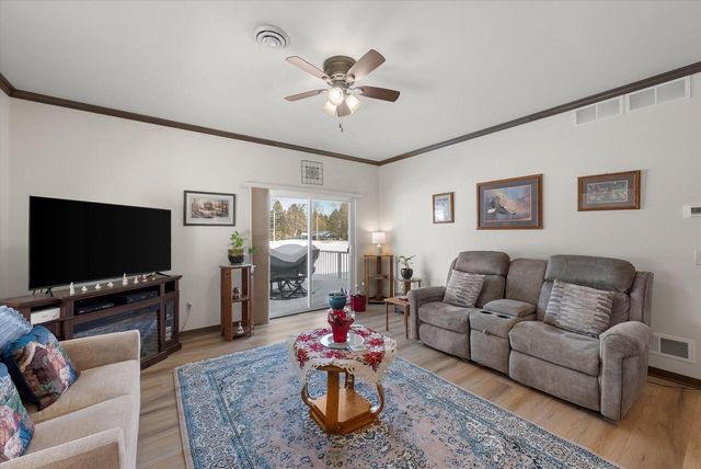 116 Four Seasons LANE, Kewaskum, WI 53040