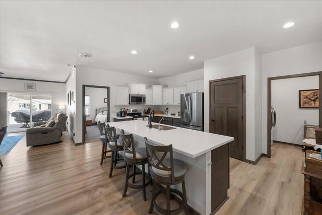 116 Four Seasons LANE, Kewaskum, WI 53040