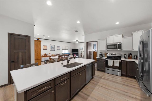 116 Four Seasons LANE, Kewaskum, WI 53040