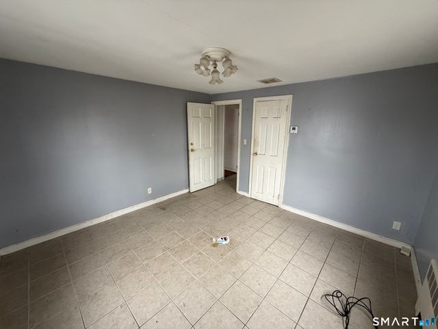 18 Lincoln Street, East Hartford, CT 06106