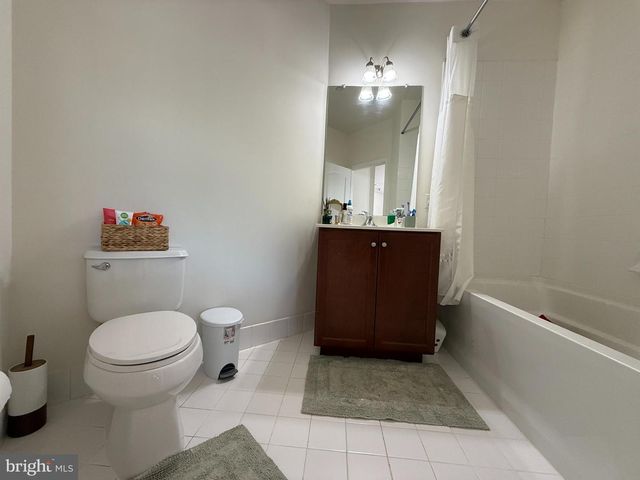 220 CARSON TER, Huntingdon Valley, PA 19006