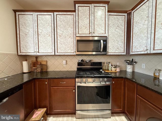 220 CARSON TER, Huntingdon Valley, PA 19006
