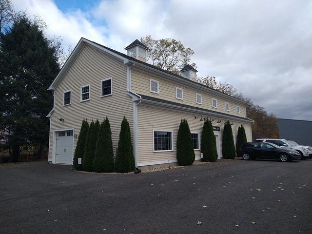 26 Russell St A-B, Hadley, MA 01035