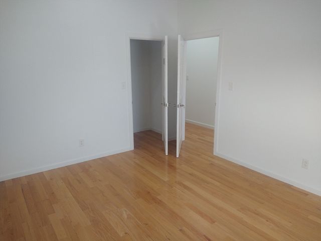 26 Russell St A-B, Hadley, MA 01035