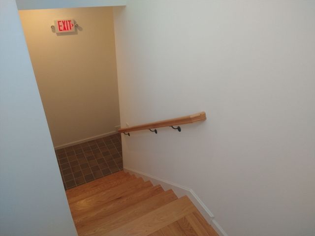 26 Russell St A-B, Hadley, MA 01035
