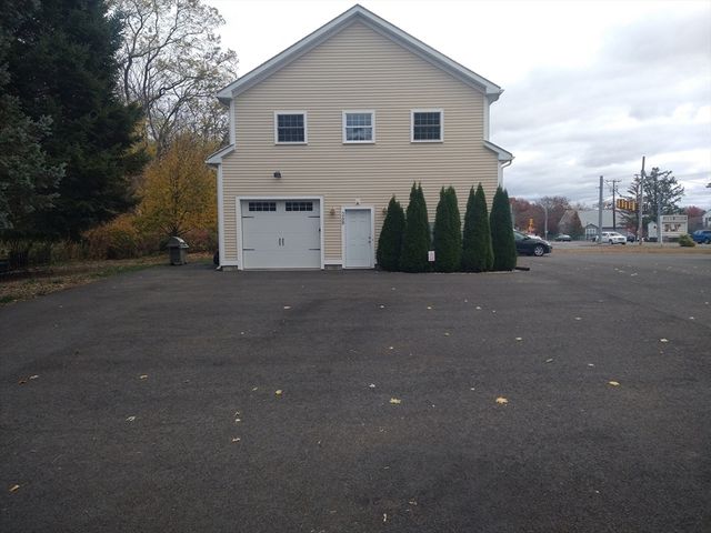 26 Russell St A-B, Hadley, MA 01035