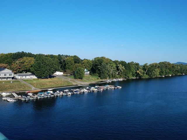 26 Russell St A-B, Hadley, MA 01035