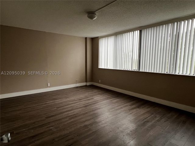 4222 Inverrary Blvd 4305, Lauderhill, FL 33319