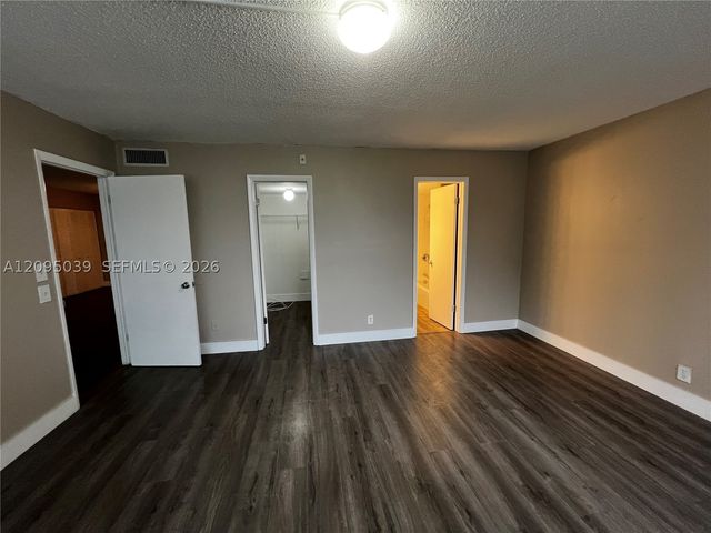 4222 Inverrary Blvd 4305, Lauderhill, FL 33319