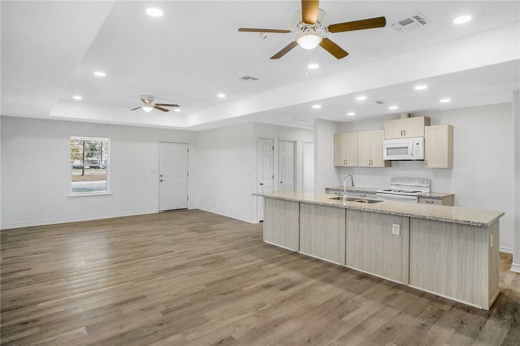 1707 Pine Street, Hearne, TX 77859 — photo 3