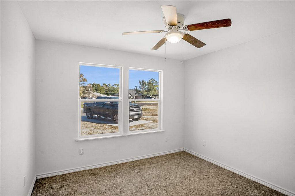 1707 Pine Street, Hearne, TX 77859 — photo 5