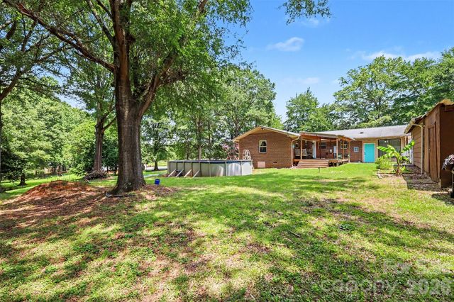 953 Twin Lakes Road, Rock Hill, SC 29732