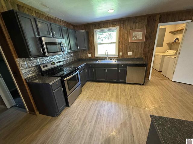 1500 Clayshire, Murray, KY 42071