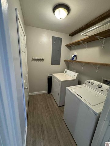 1500 Clayshire, Murray, KY 42071