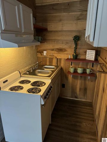 1500 Clayshire, Murray, KY 42071