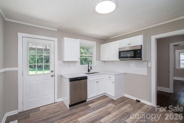 913 Edgemont Avenue, Belmont, NC 28012