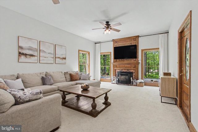 3600 COLONIAL RD, Dover, PA 17315