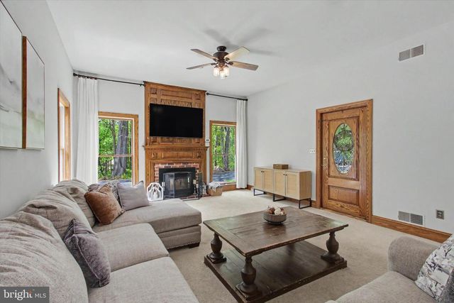 3600 COLONIAL RD, Dover, PA 17315