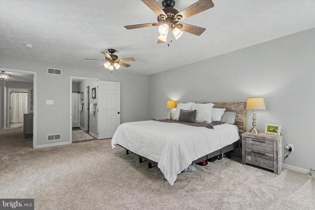 3600 COLONIAL RD, Dover, PA 17315