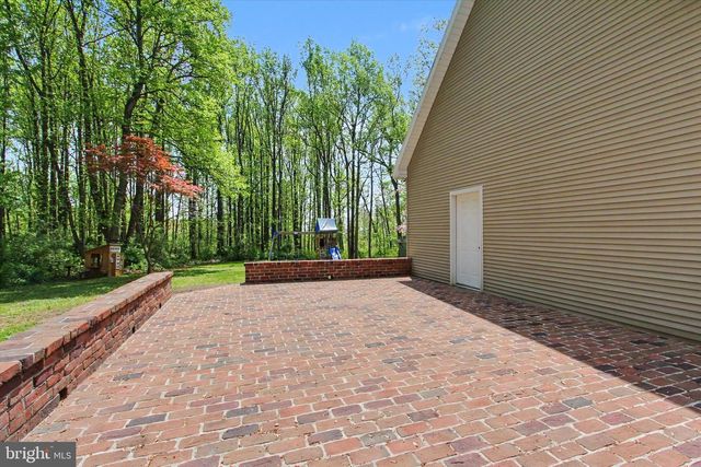3600 COLONIAL RD, Dover, PA 17315