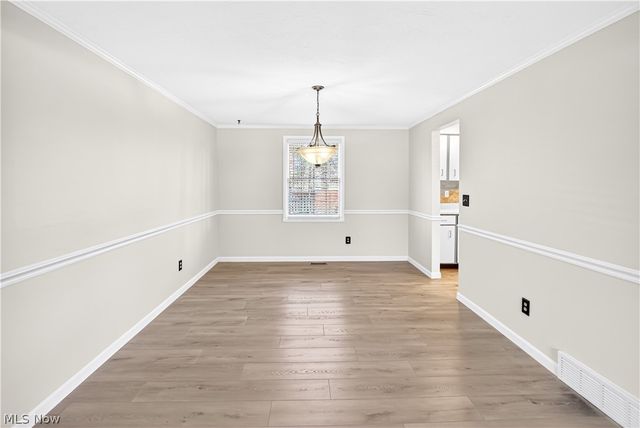 960 Red Oak Circle, Medina, OH 44256