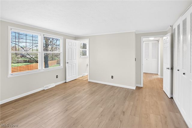 960 Red Oak Circle, Medina, OH 44256