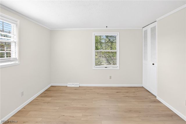 960 Red Oak Circle, Medina, OH 44256