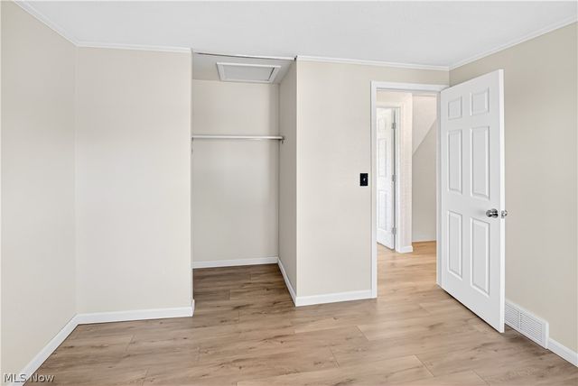 960 Red Oak Circle, Medina, OH 44256