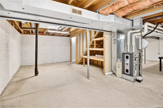 960 Red Oak Circle, Medina, OH 44256