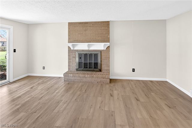 960 Red Oak Circle, Medina, OH 44256