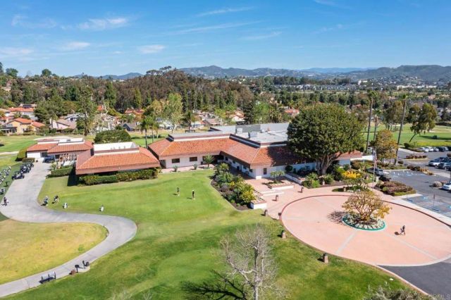 1015 Gleneagles Place, Vista, CA 92081