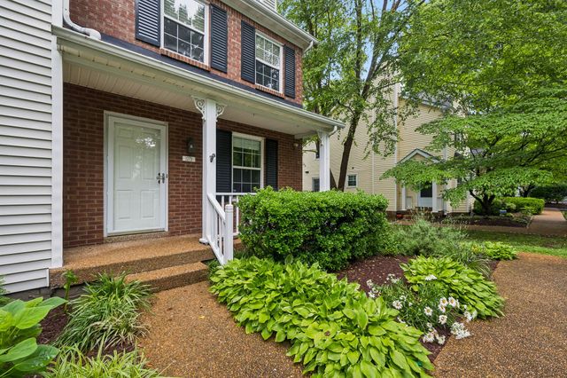 1273 Carriage Park Dr, Franklin, TN 37064