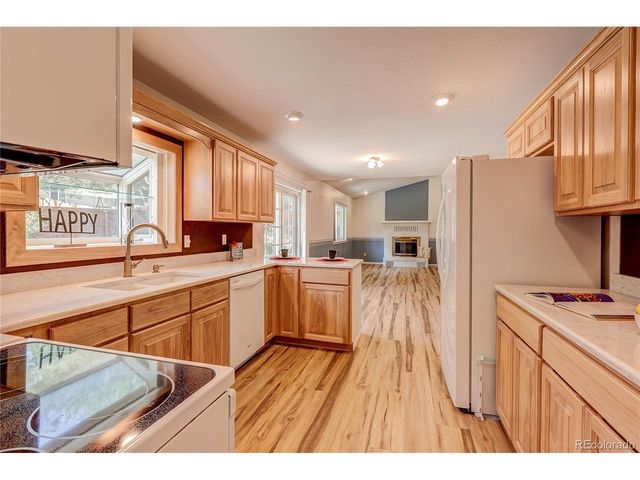 16754 E Kepner Pl, Aurora, CO 80017