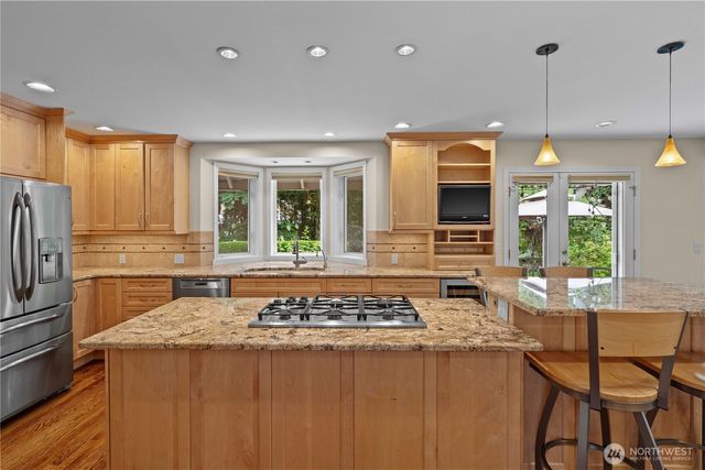 10306 192nd Avenue NE, Redmond, WA 98053