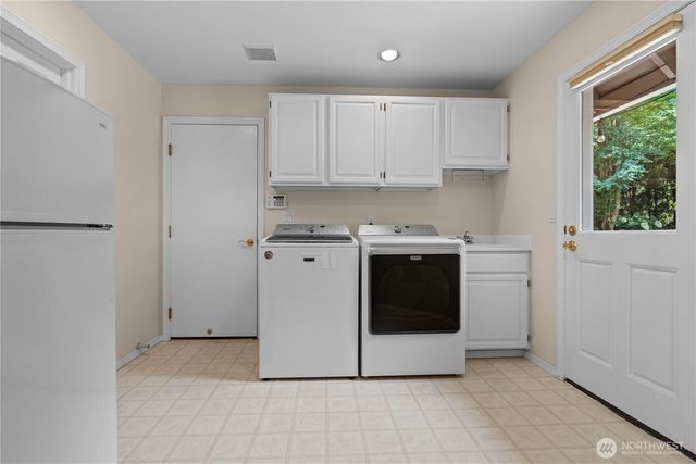 10306 192nd Avenue NE, Redmond, WA 98053