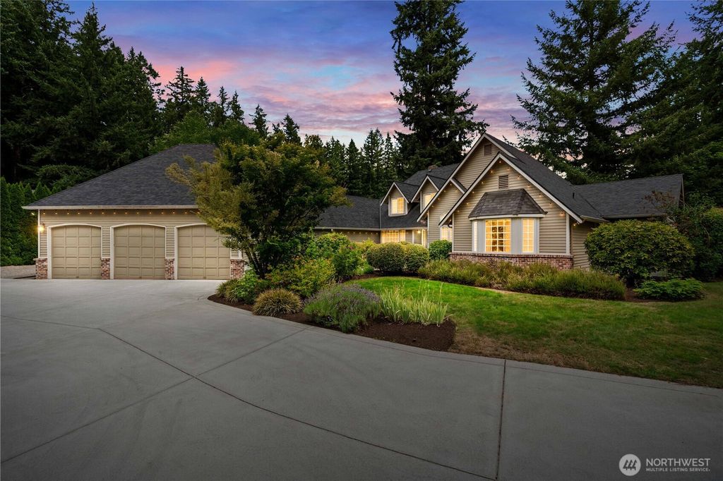 10306 192nd Avenue NE, Redmond, WA 98053