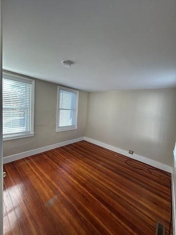 41 Union St R, Rockland, MA 02370