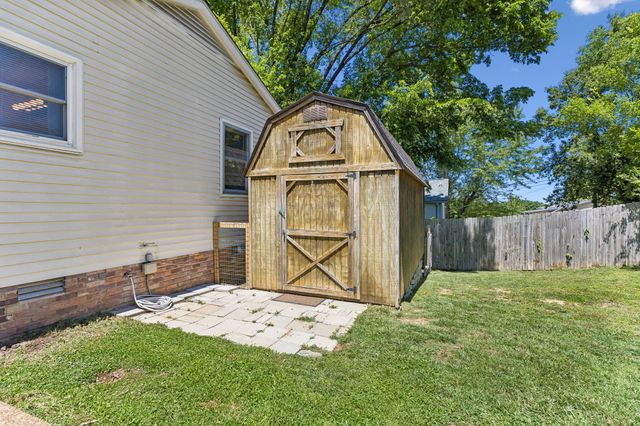 4950 Barella Dr, Antioch, TN 37013