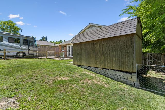 4950 Barella Dr, Antioch, TN 37013