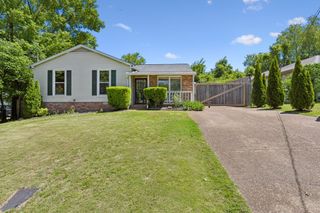 4950 Barella Dr, Antioch, TN 37013