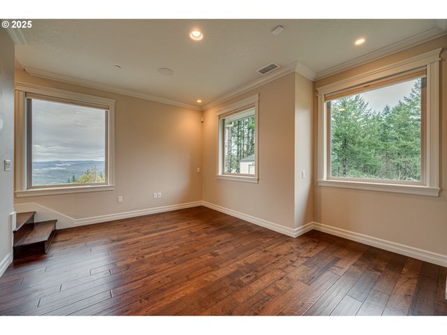 421 WOODLAND HEIGHTS Rd, Woodland, WA 98674