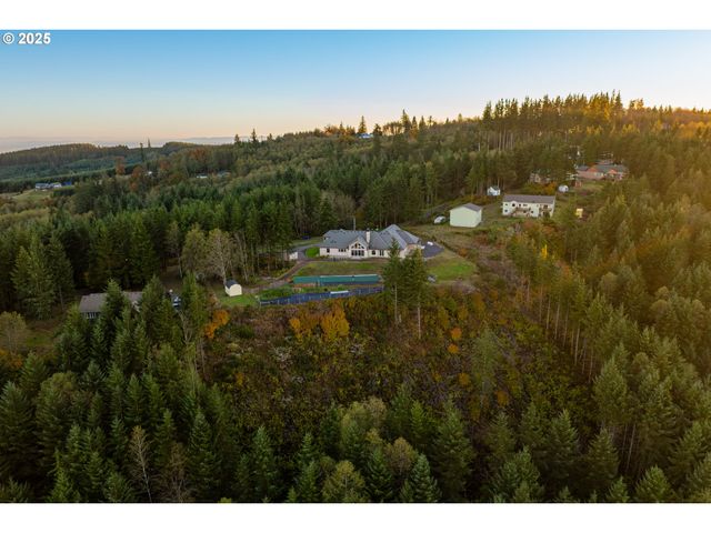 421 WOODLAND HEIGHTS Rd, Woodland, WA 98674