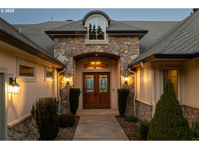 421 WOODLAND HEIGHTS Rd, Woodland, WA 98674