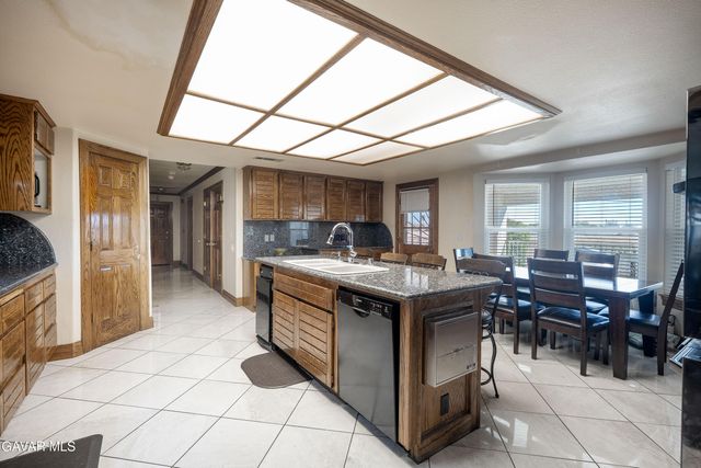 40656 W 30th Street, Palmdale, CA 93551