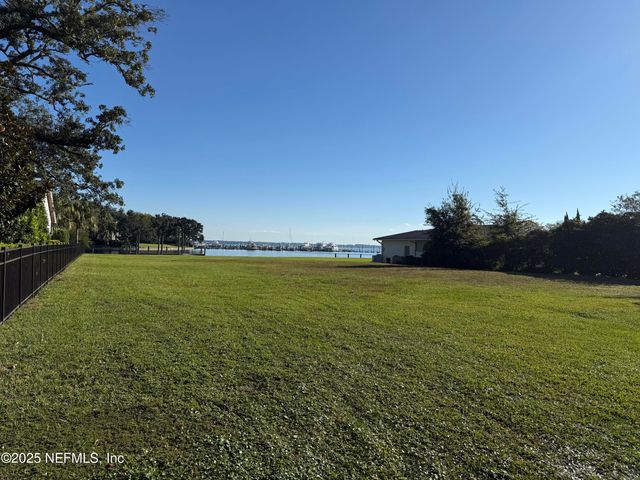 4233 VENETIA Boulevard, Jacksonville, FL 32210