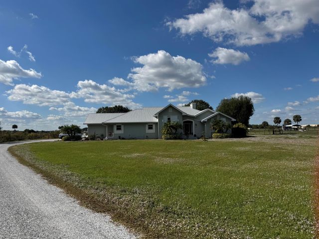 393 SW 77th Terrace, Okeechobee, FL 34974