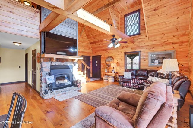 184 Furnace Branch Rd, Bee Spring, KY 42207