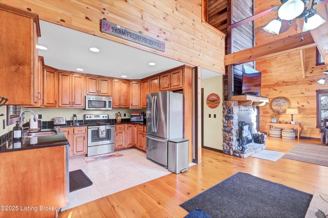 184 Furnace Branch Rd, Bee Spring, KY 42207