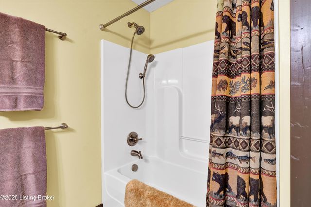 184 Furnace Branch Rd, Bee Spring, KY 42207